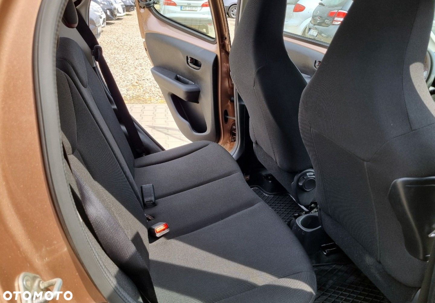 Peugeot 108 - 24