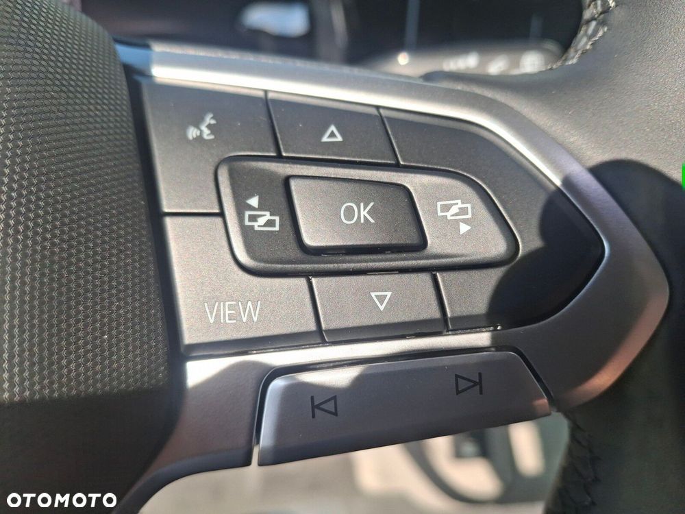 Volkswagen Multivan - 31