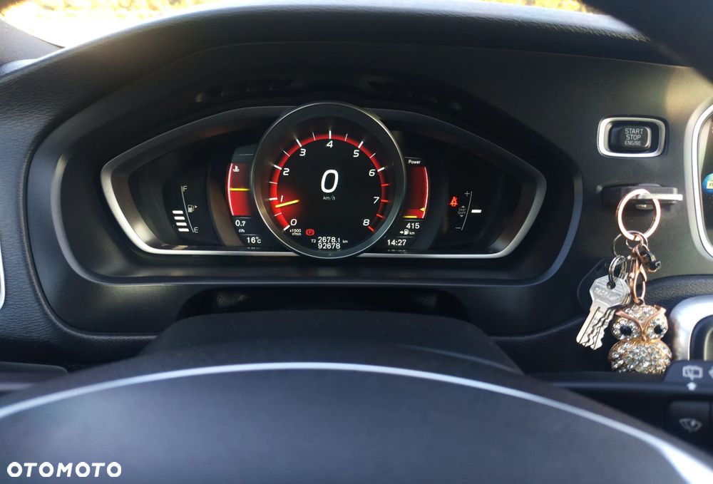 Volvo V40 T2 Momentum - 14