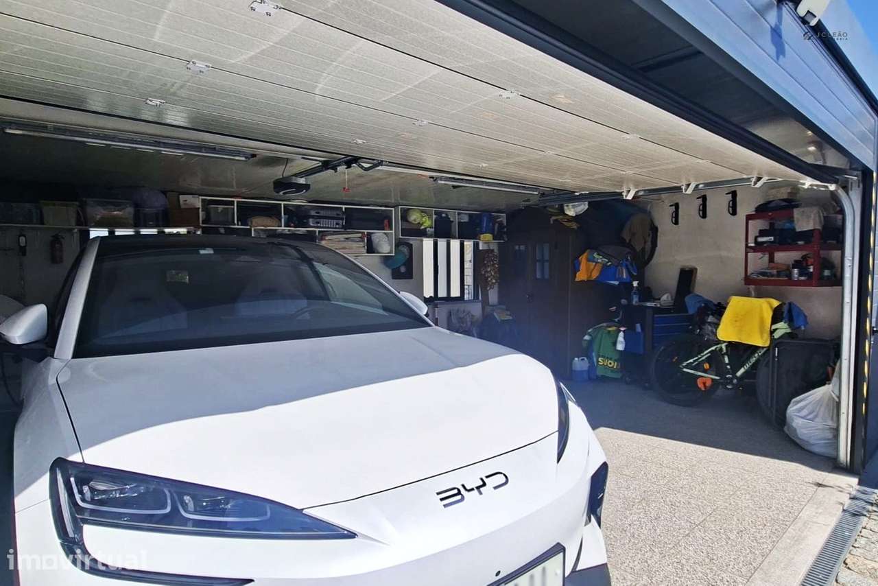 Moradia T3 à Venda em Meinedo, Lousada | Totalmente Remodelada - Grande imagem: 4/37