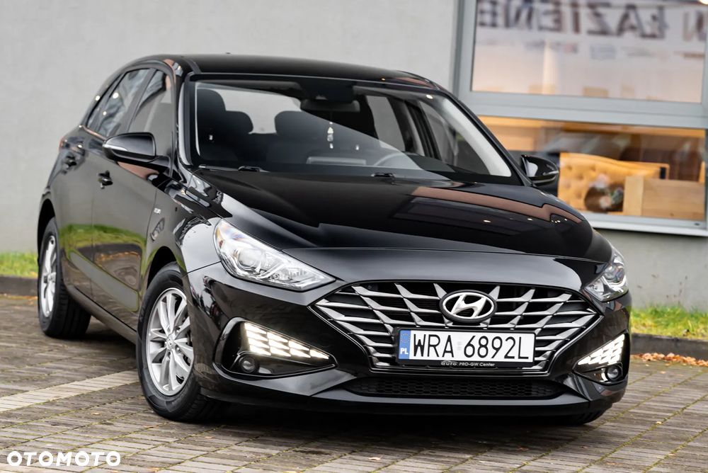 Hyundai i30 1.5 T-GDI 48V Premium DCT - 12