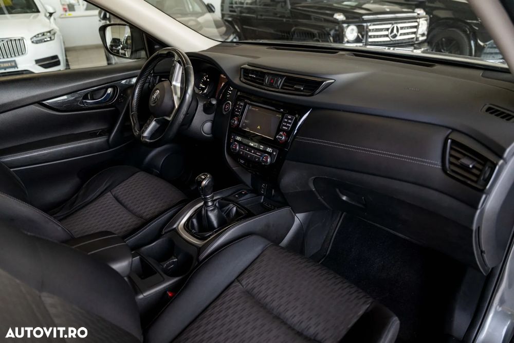 Nissan X-Trail 1.6 dCi N-Connecta - 17