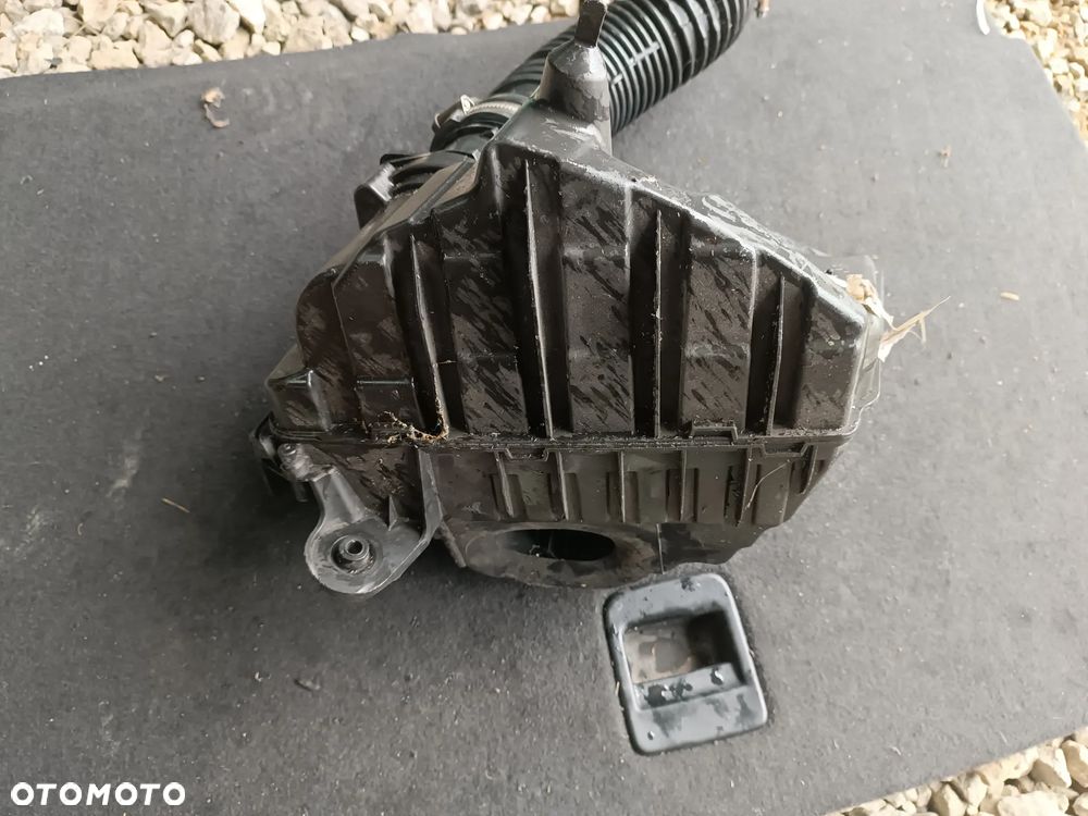 FILTR POWIETRZA OBUDOWA RENAULT SCENIC III - 3