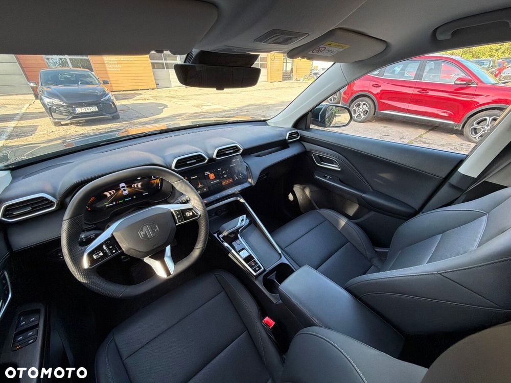 MG ZS Hybrid+ - 15