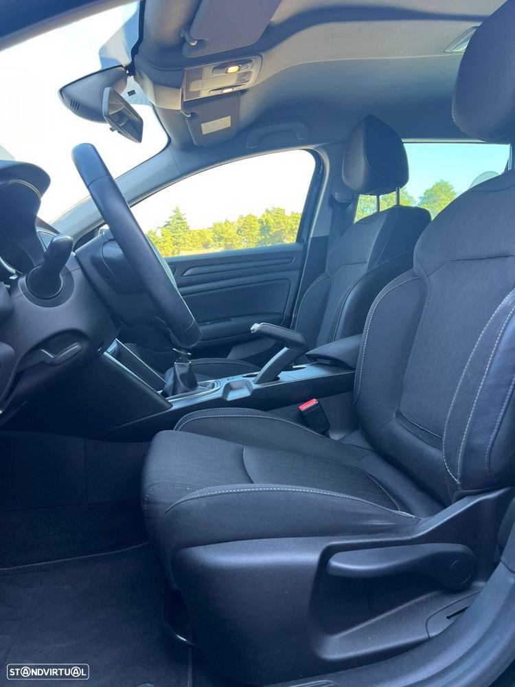 Renault Mégane Sport Tourer 1.5 Blue dCi Intens - 6