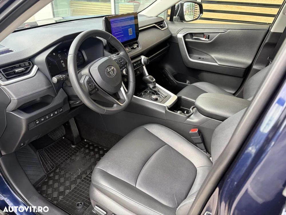 Toyota RAV4 2.5 VVT-iE 4x4 Luxury - 17