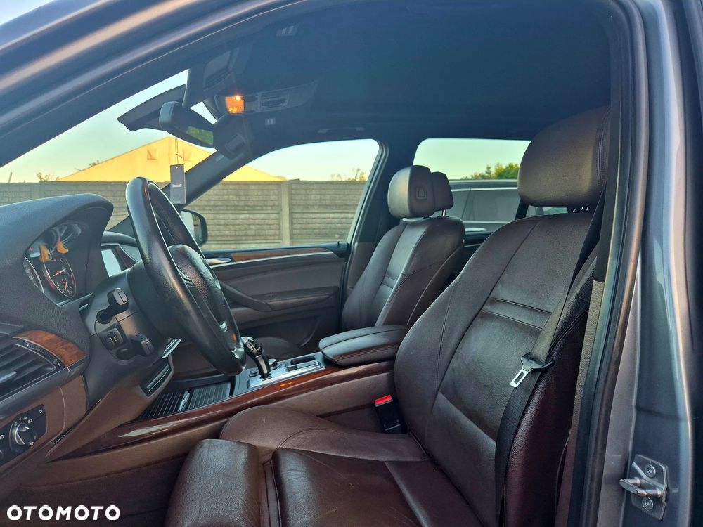 BMW X5 xDrive35d - 15