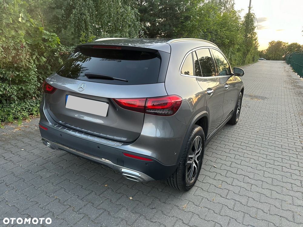 Mercedes-Benz GLA 200 Business Edition - 2
