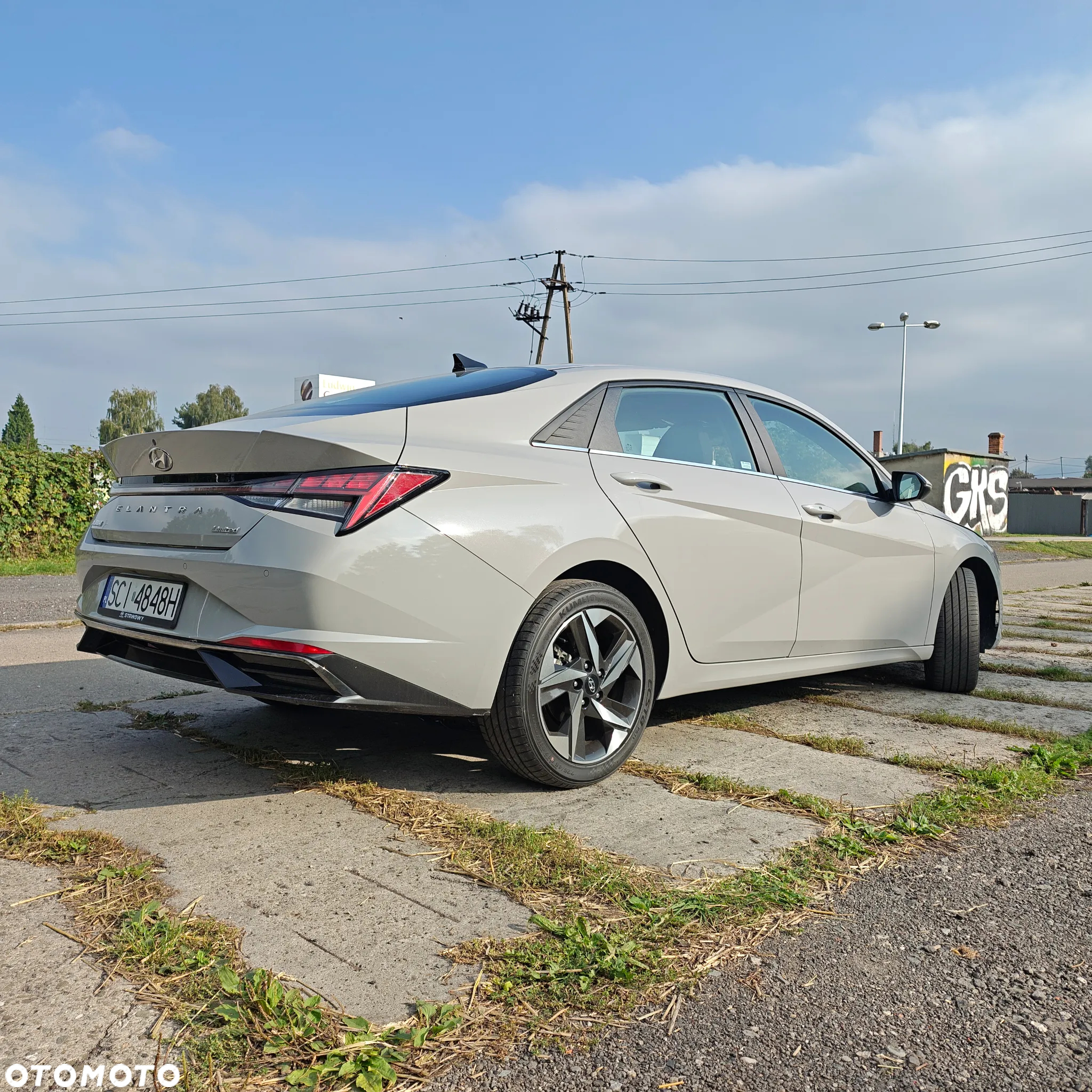 Hyundai Elantra 1.6 Executive CVT - 6