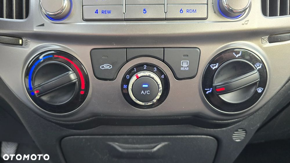 Hyundai i20 - 19