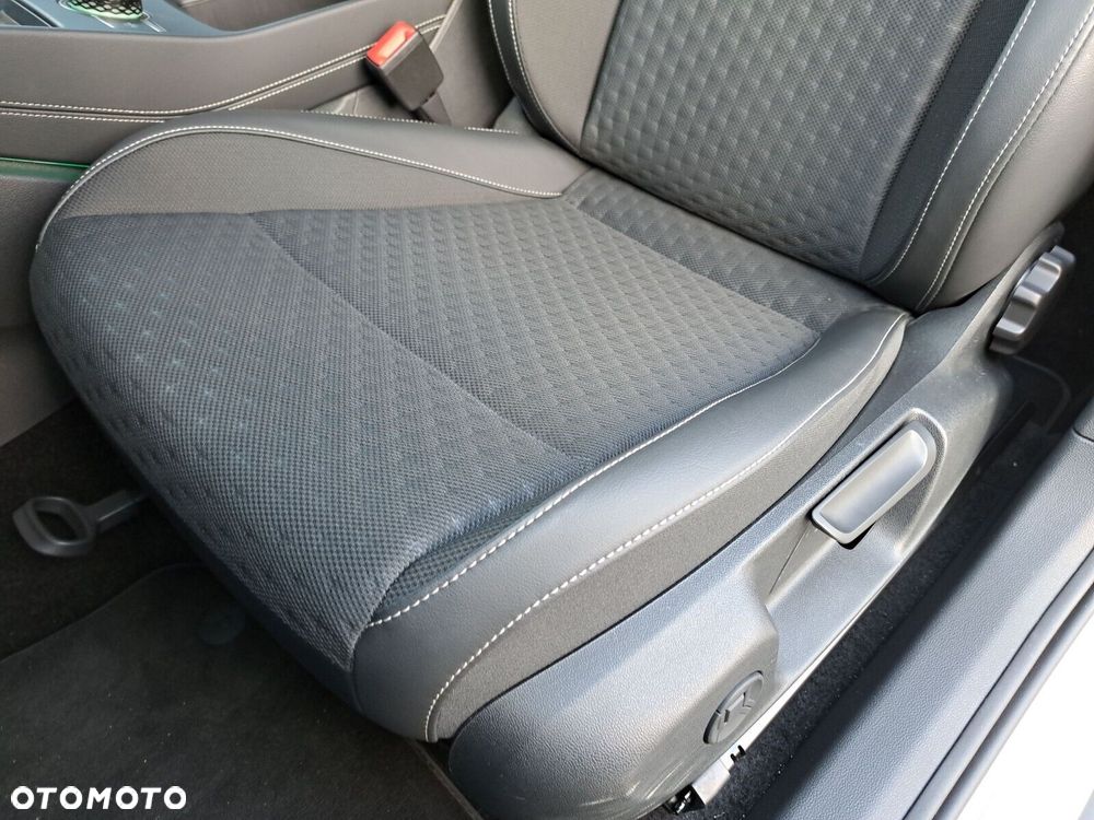 Volkswagen T-Roc 1.5 eTSI R-Line DSG - 13