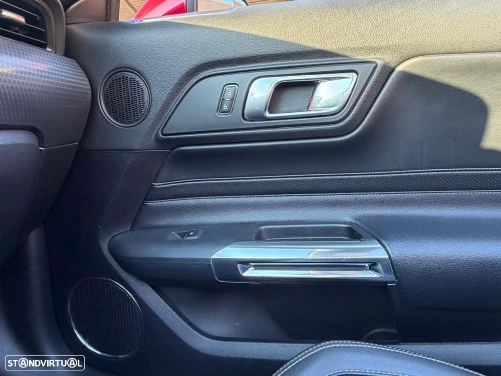 Ford Mustang 2.3i EcoBoost Aut. - 25