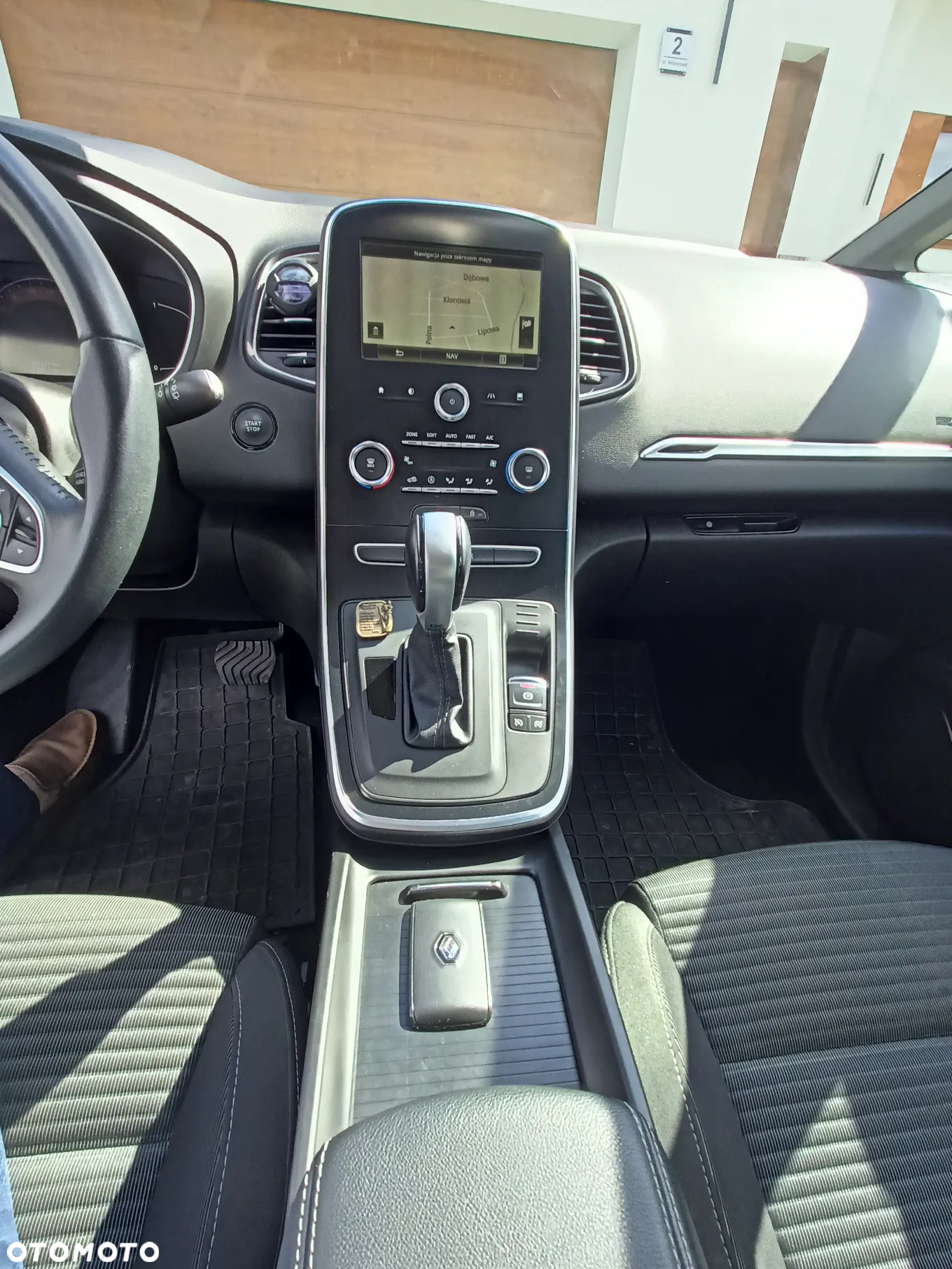 Renault Scenic 1.5 dCi Intens EDC - 22