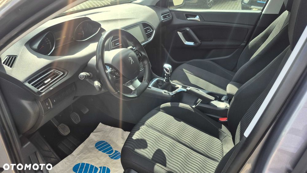 Peugeot 308 - 5