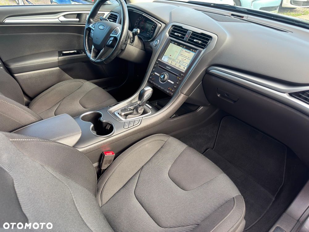Ford Mondeo - 28