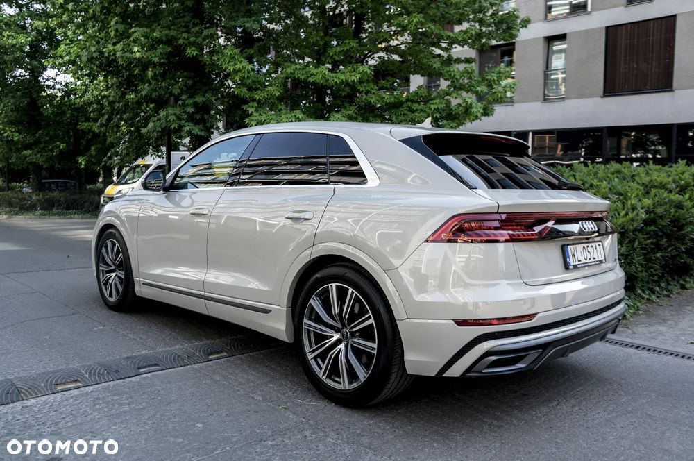 Audi Q8 - 2
