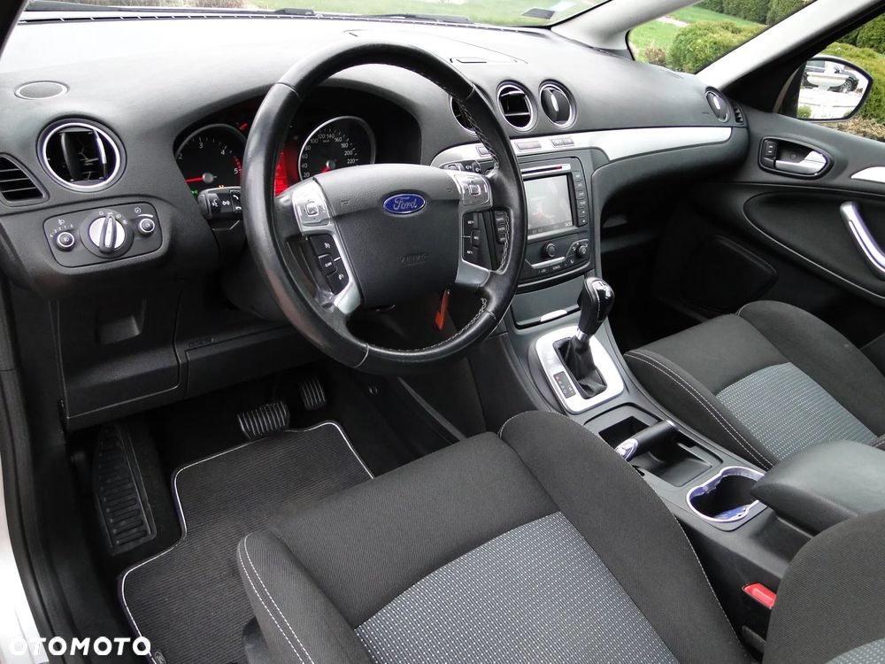 Ford S-Max 2.0 TDCi DPF Titanium - 15