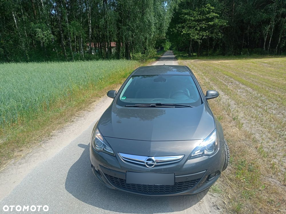 Opel Astra IV GTC 1.4 T Sport - 11