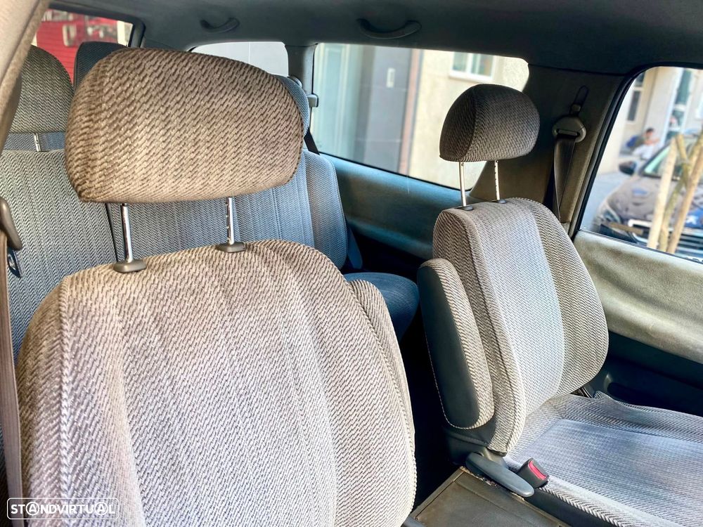 Toyota Previa 2.4 GL - 15