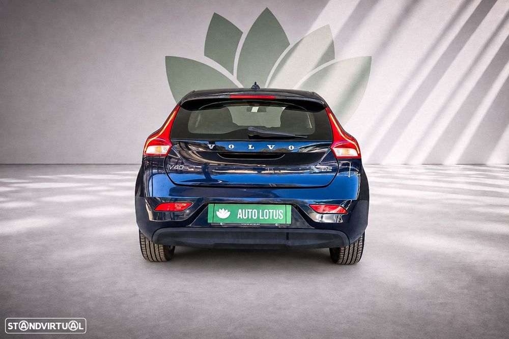 Volvo V40 2.0 D2 Momentum - 5