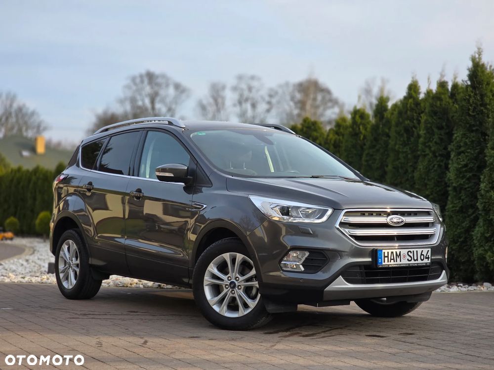 Ford Kuga 1.5 EcoBoost 2x4 Titanium - 1