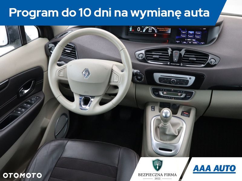 Renault Grand Scenic - 9