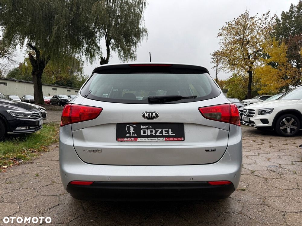 Kia Ceed - 6