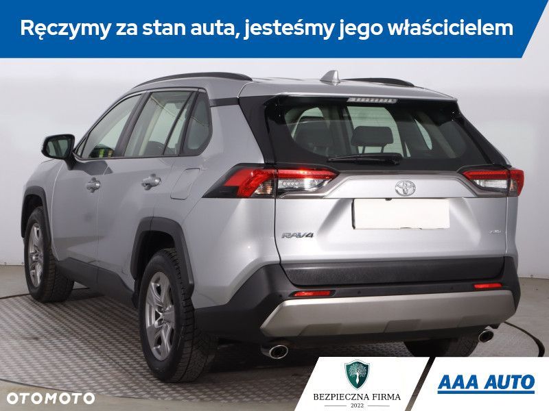 Toyota RAV4 - 6