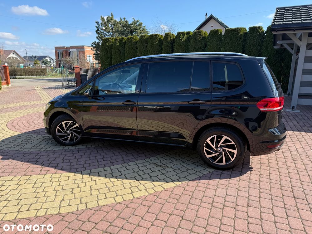 Volkswagen Touran 2.0 TDI SCR DSG Join - 9