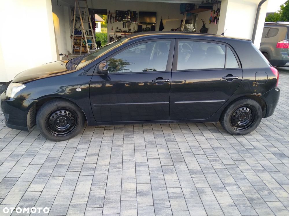 Toyota Corolla 1.6 VVT-i Sol - 4