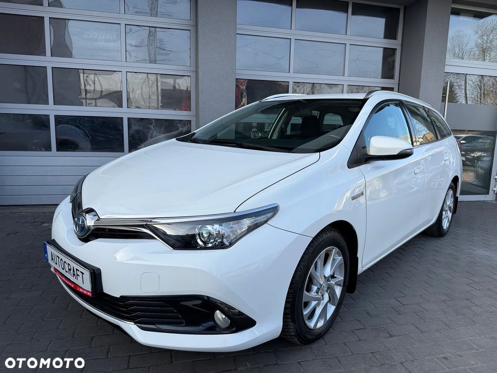 Toyota Auris Hybrid 135 Comfort - 24