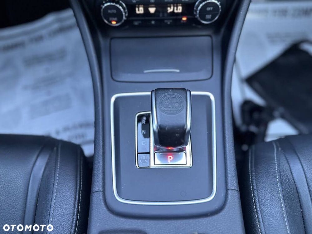 Mercedes-Benz CLA 45 AMG 4Matic 7G-DCT - 26