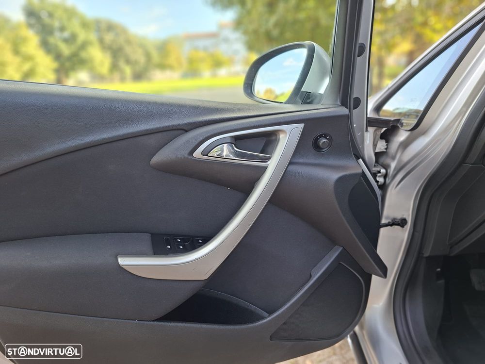 Opel Astra 1.4 Enjoy - 42