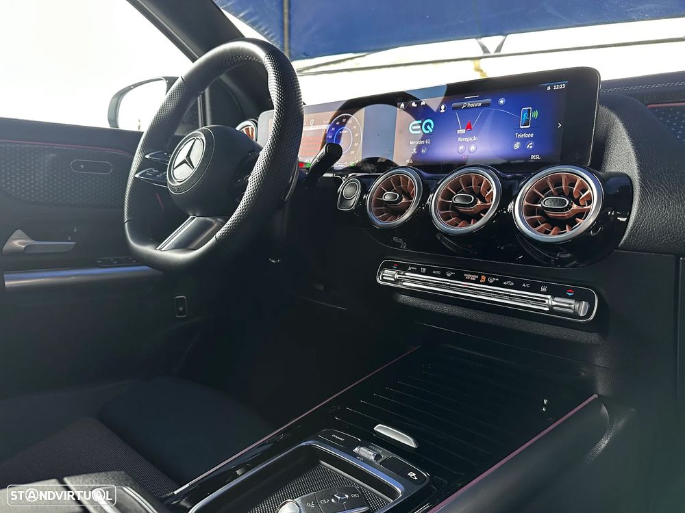 Mercedes-Benz EQA 300 4Matic Electric Art - 48