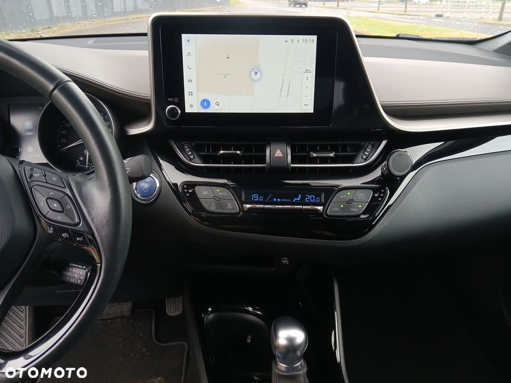 Toyota C-HR 2.0 Hybrid Executive - 33