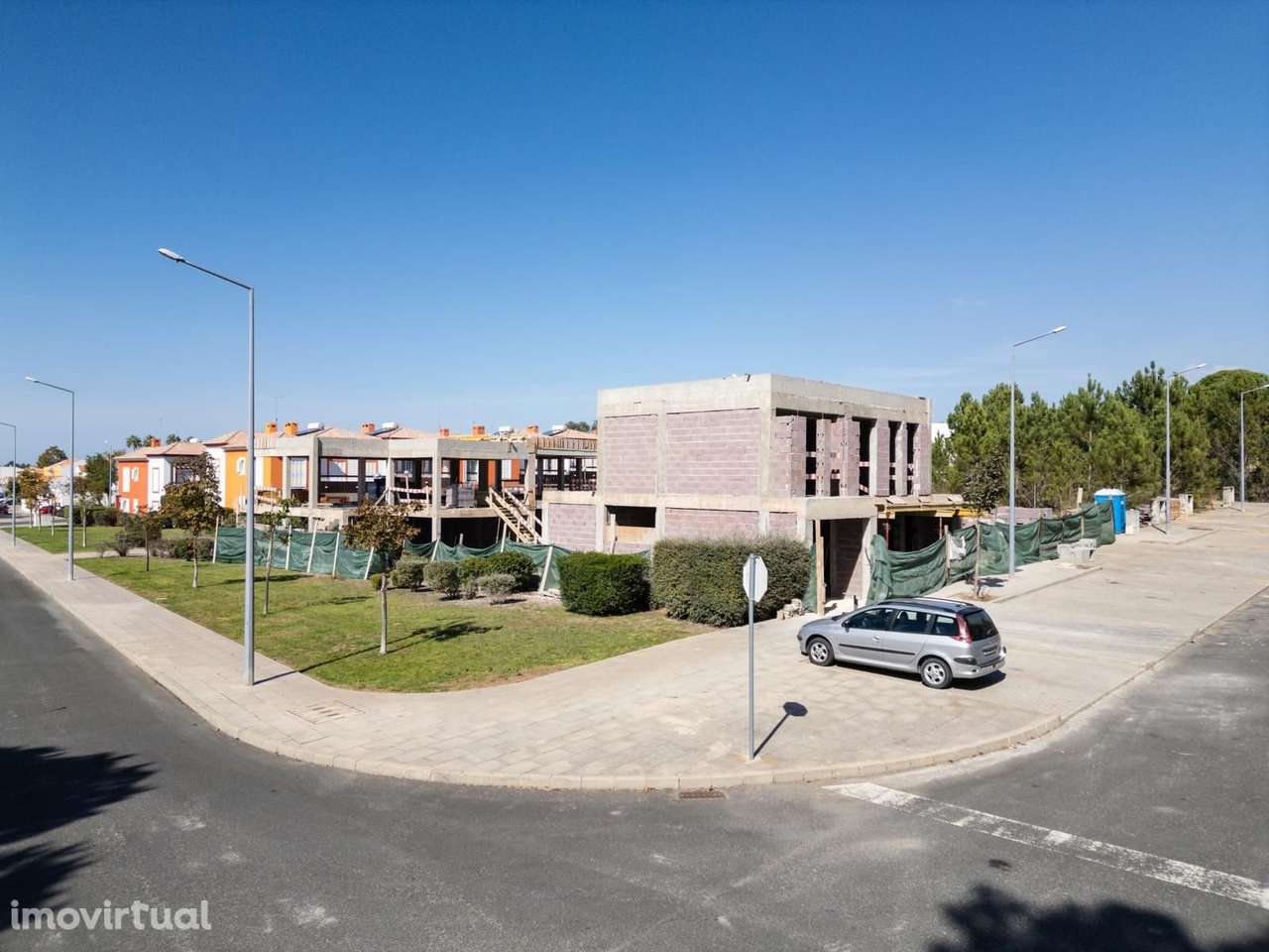 Moradia Geminada T4 com estacionamento, Vila Nova de Santo André,... - Grande imagem: 2/27