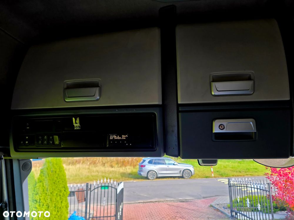 Renault T high 480 - 12