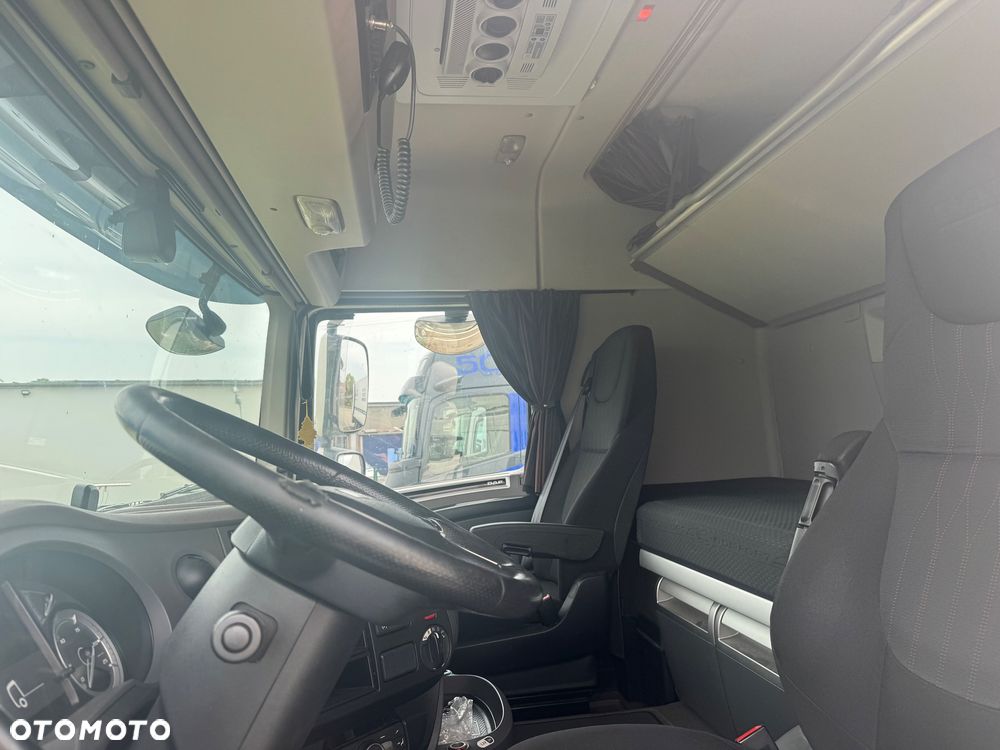 DAF XF - 6