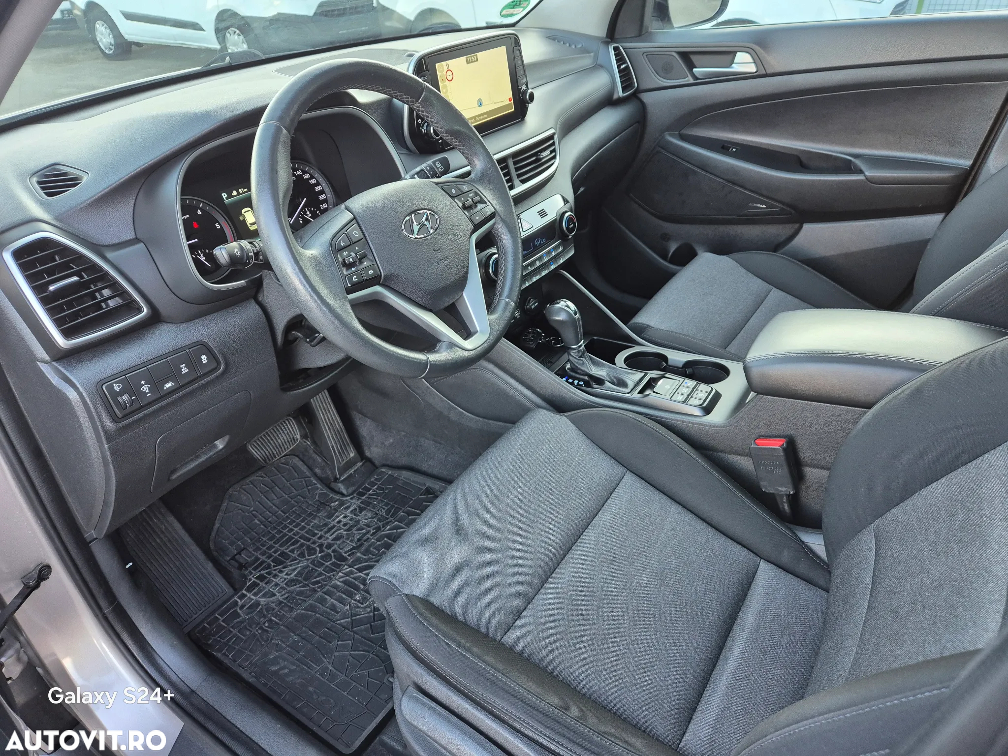 Hyundai Tucson 2.0 CRDI 4WD 6AT Premium+ - 15