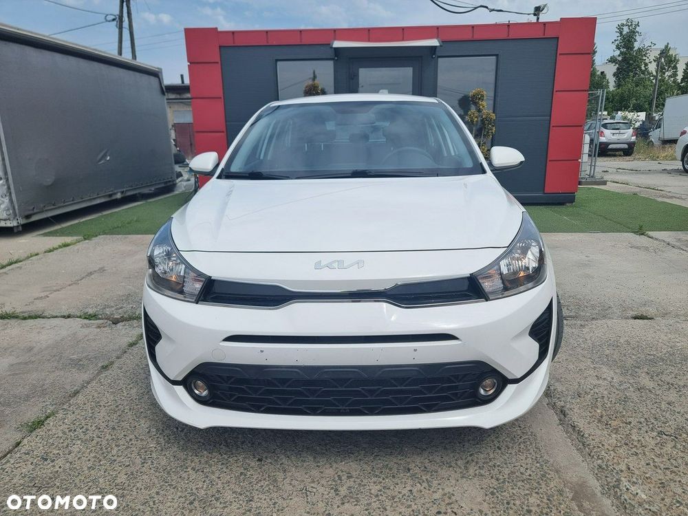 Kia Rio - 2