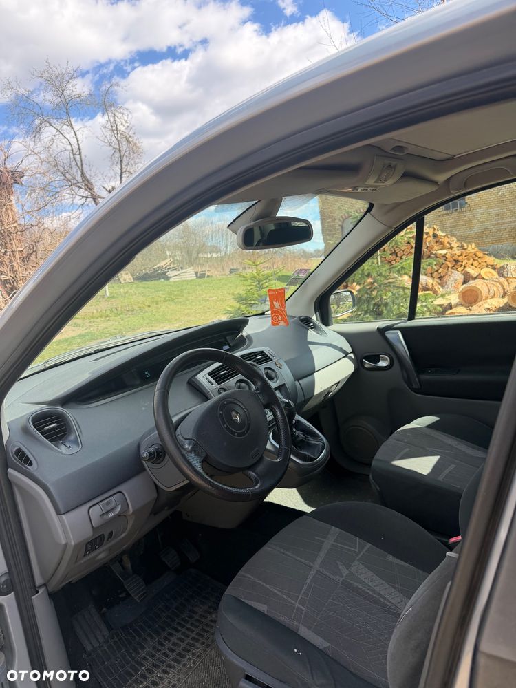 Renault Scenic 1.9 dCi Confort Privilege - 15