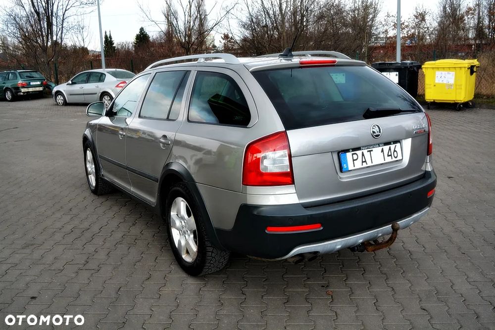 Skoda Octavia 2.0 TDI DPF 4x4 DSG Scout - 7