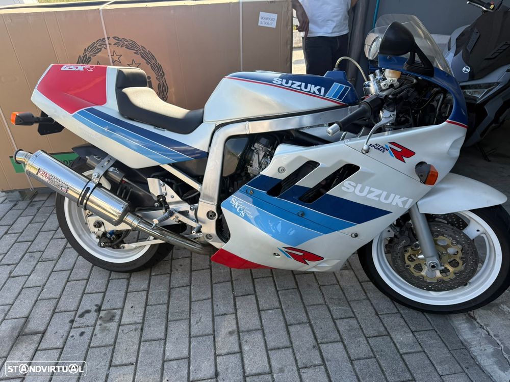 Suzuki GSX-R 750 - 3