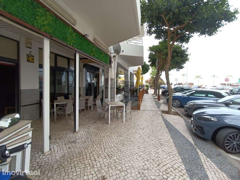 Estabelecimento comercial (podendo ser convertido em habitação) tot... - Grande imagem: 2/55