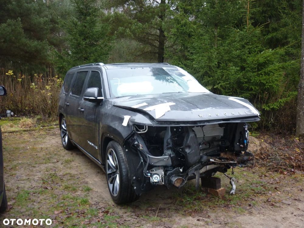 Jeep Wagoneer - 1