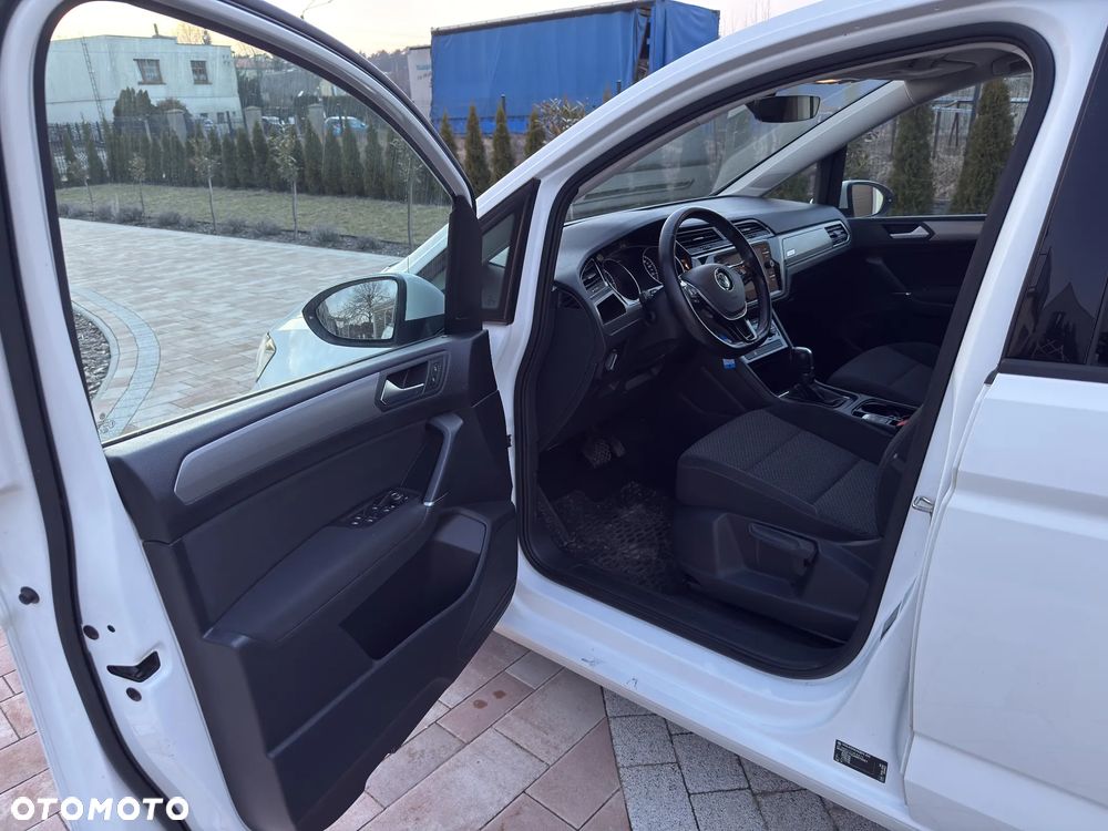 Volkswagen Touran 2.0 TDI SCR DSG Comfortline - 12