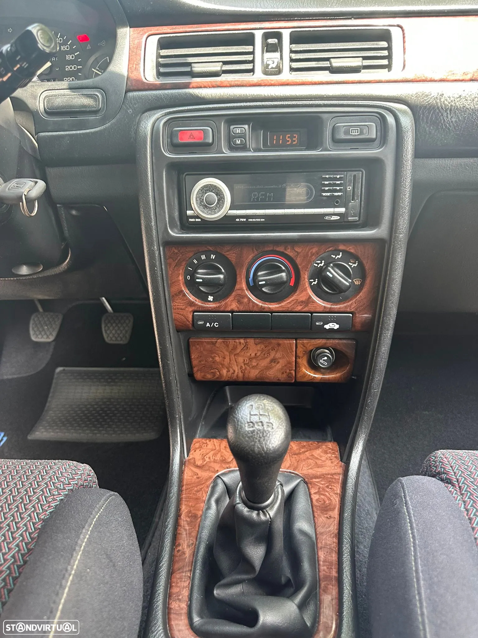Honda Civic 1.5i LS - 5