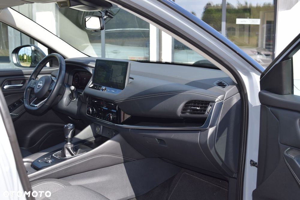 Nissan Qashqai 1.3 DIG-T N-Connecta - 20