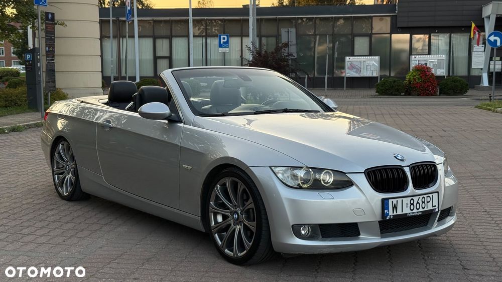 BMW Seria 3 325i Cabrio - 9