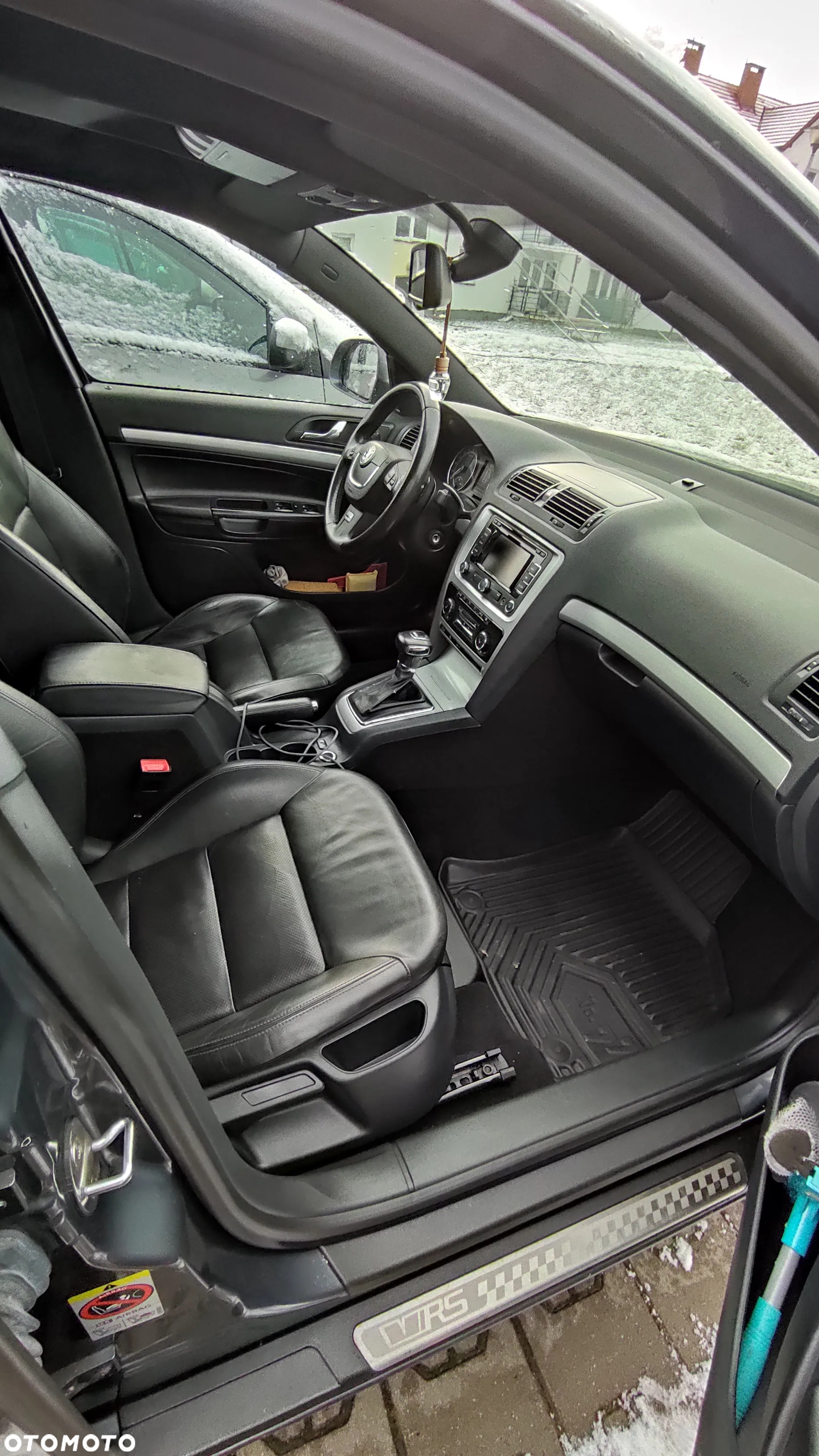 Skoda Octavia Combi 2.0 TDI DPF DSG RS - 12